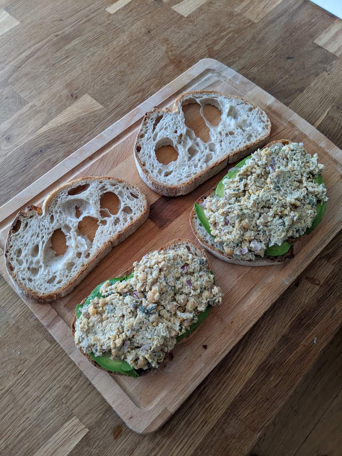 Chickpea tuna and avocado sandwich (deconstructed)