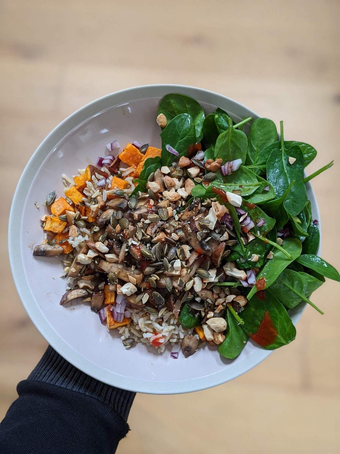 Sweet potato, rice, spinach, mushrooms, seeds, red onion